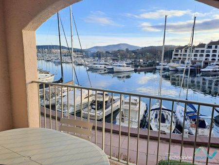 Proche de Saint-Tropez Appartement pour 4 personnes avec vue sur la marina - Photo 2