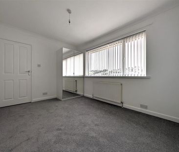 2 bedroom bungalow to rent - Photo 1