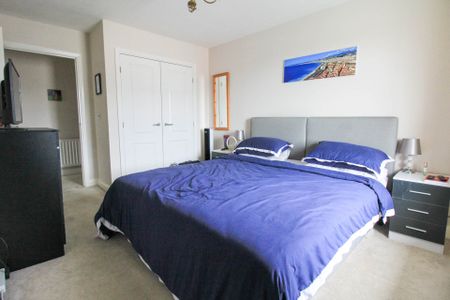 Weston-Super-Mare - Photo 2