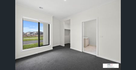 Spacious 4-Bedroom Family Home in Prime Berwick Location - Photo 4