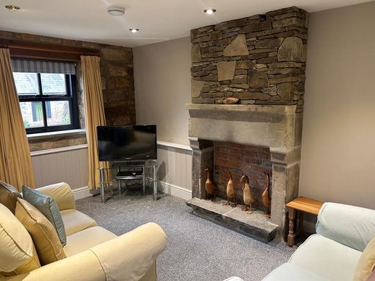 2 bedroom cottage to rent - Photo 1