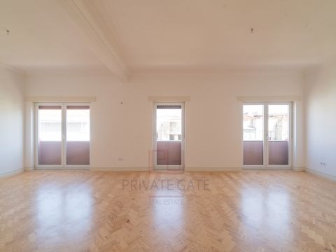 Apartamento T4+1 - Photo 1
