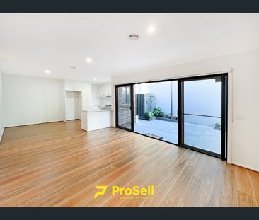 38 Innes Court, Berwick, Vic 3806 - Photo 1