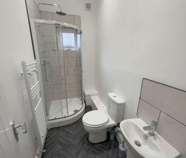 Walton Village, L4 - Photo 5