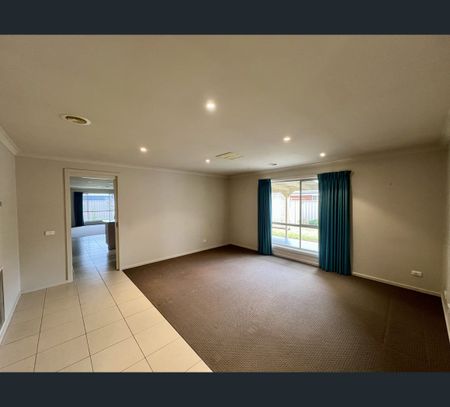 4 Russell Ct, Barooga, NSW 3644 - Photo 5