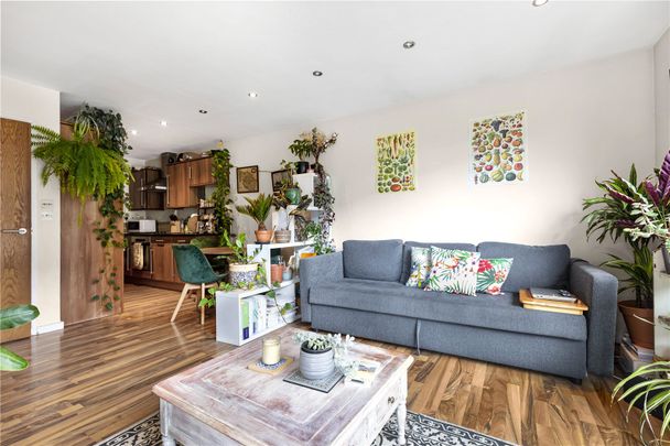 Kingsland Road, London, E8 4DG - Photo 1