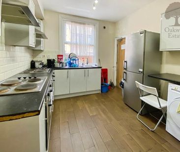 1 bedroom house of multiple occupation to rent - Photo 4