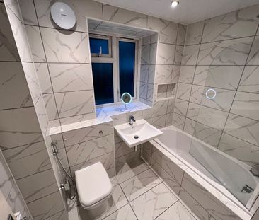 Room in a Shared House, Newcastle Street, M15 - Photo 2