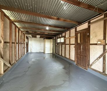 Charming 3-Bedroom Home for Rent in Nowra! - Photo 6