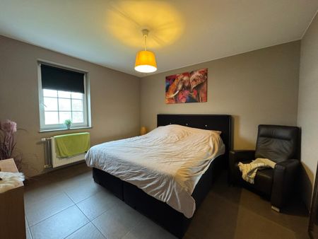 Rustig gelegen, halfopen bebouwing te huur in Deerlijk - Photo 5