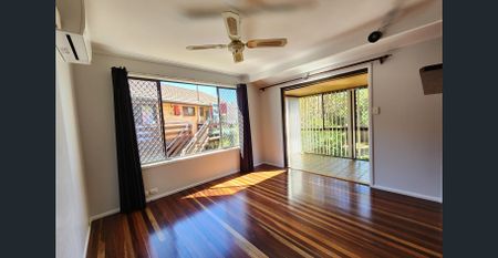 Privacy and Character in Mount Lofty! - Photo 5