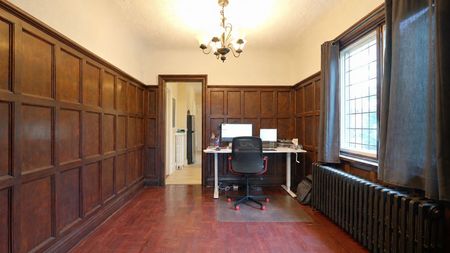 For Lease - 2 Larkin Avenue Unit# Upper, Toronto, Ontario - Photo 5