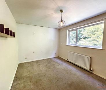 4 bedroom detached house to rent - Photo 4