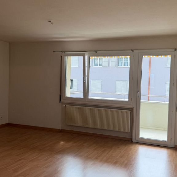 3 1/2-Zimmerwohnung, 1. Stock rechts - Photo 1
