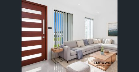 Brand New Designer Two-Storey Home for Lease in Gilead - Photo 2