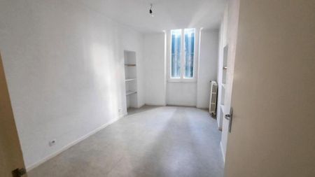 Location Appartement 3 pièces 67m² CASTRES 81100 - Photo 2