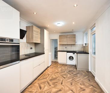 5 bedroom terraced house to rent - Photo 3