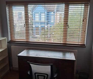 Room in a Shared House, Riffel Road, NW2 - Photo 3