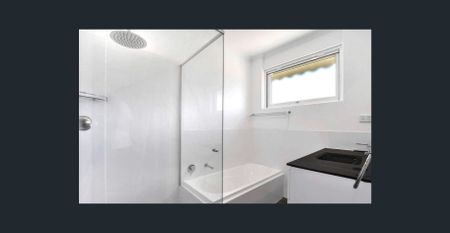 Spacious, Stylish & Move-In Ready Family Home - Photo 3