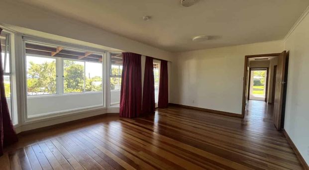 Three Bedrooms, Waikanae - Photo 1