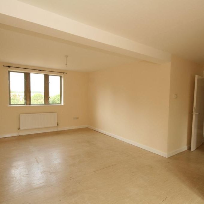 3 bedroom apartment to rent - Photo 1