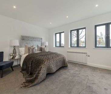 Gunnersbury Avenue, W5, London - Photo 5