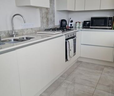 STUDENT LET 26/27, 3 3 Shellhill Square, Coleraine, BT52 2RH - Photo 6