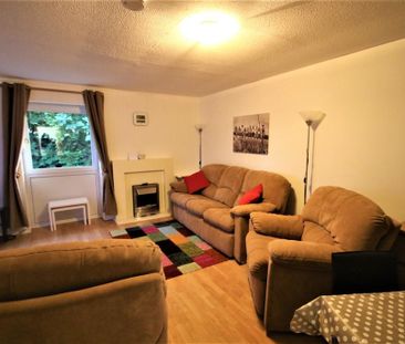 3 bedroom terraced bungalow to rent - Photo 3