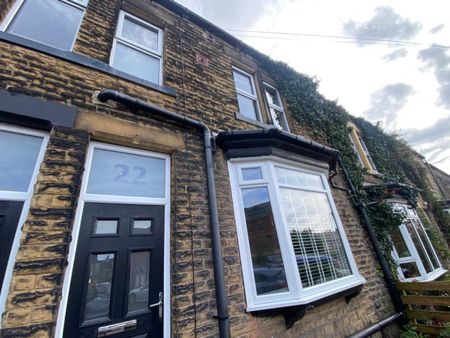 Sunnybank Avenue, Horsforth, - Photo 4