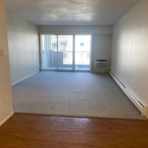 WINDSOR 1 BEDROOM * 1 Month Free! - Photo 1