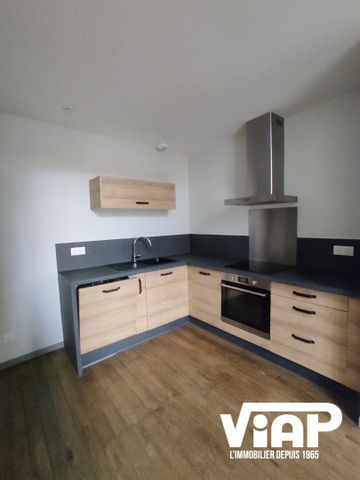 T2 PROCHE PLACE DES CARMES - Photo 2