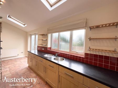 Greenwood Road, Forsbrook, Stoke-On-Trent - Photo 2
