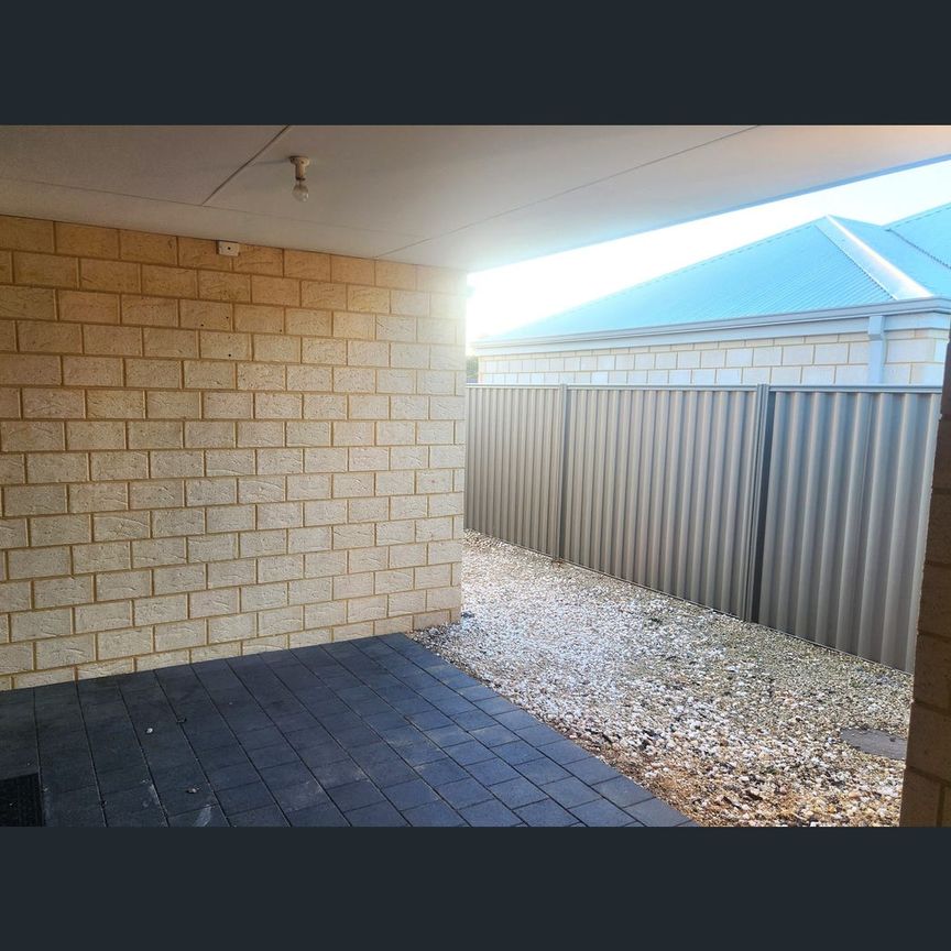 24 Barron Turn, South Yunderup, WA 6208 - Photo 1