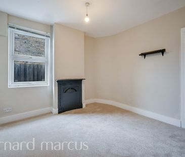 Replingham Road, London - Photo 4