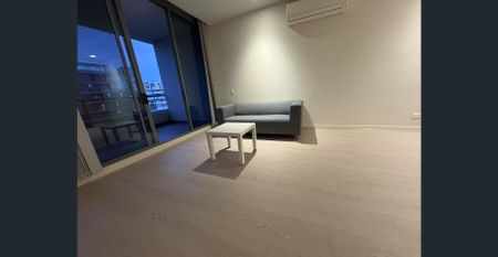 Modern 2 Bedroom 2 Bathroom Split-Level Apartment | Spacious, Convenient & Secure Living! - Photo 5