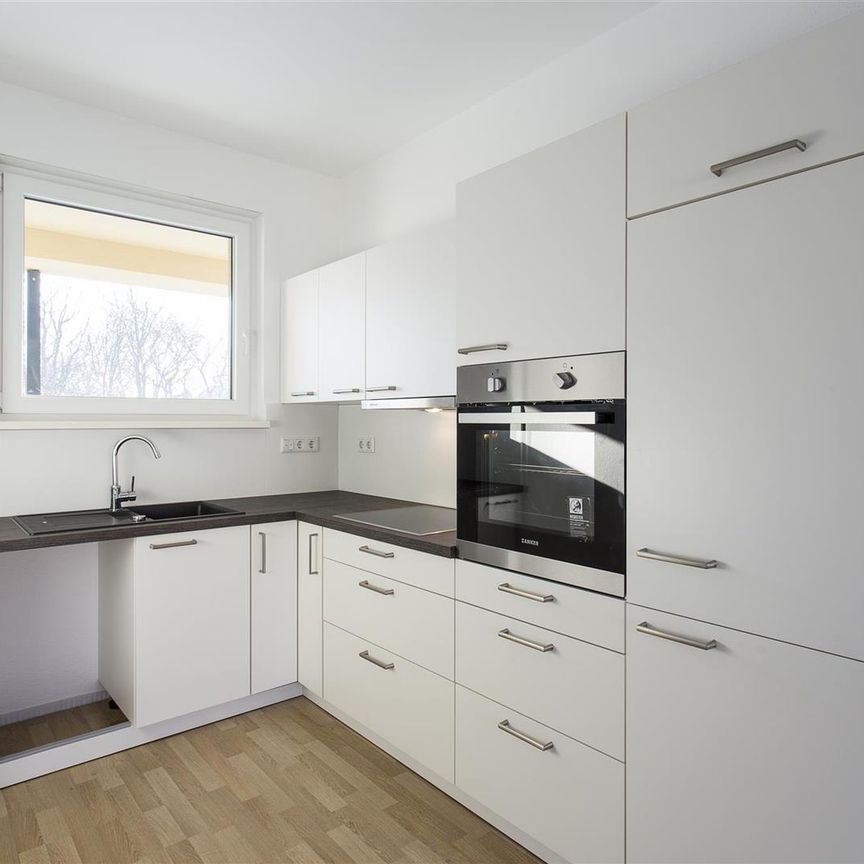 Helle, gut geschnittene 2-Zi.-Wohnung in Karow mit Balkon und EBK - Photo 1