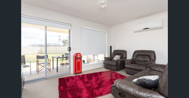 Quiet court location - Photo 1