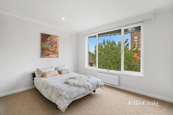 5/11 Woorigoleen Road, Toorak - Photo 1