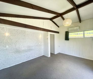 Hursthouse Homestead - Photo 2