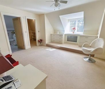 2 bedroom flat to rent - Photo 5