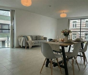 Appartement te huur - Photo 1