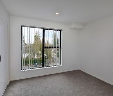 Spacious and Sunny house in heart of Mt Albert - Photo 6