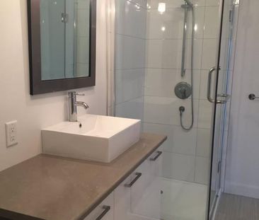 Tres Beau 4 1/2 à louer - Photo 3