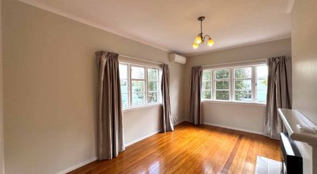 Stand Alone 2 Bedroom Home - Photo 2