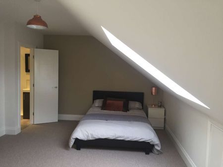 Cardigan Terrace Unit 5 - Photo 2