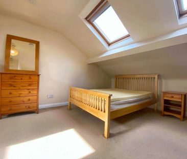 Terraced House to rent on - Photo 1