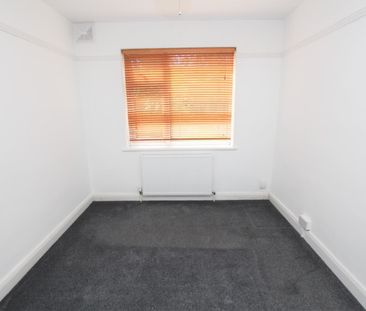 2 bedroom Maisonette to let - Photo 1