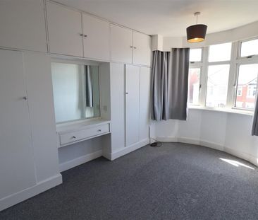 3 Bed Terraced House, Stepping Stones Road, CV5 - Photo 6