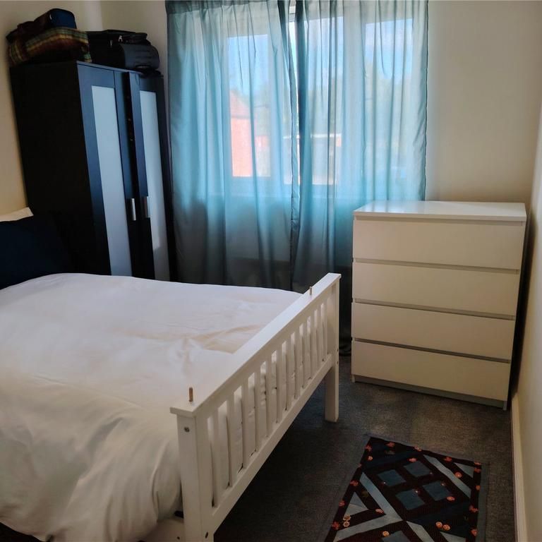 3 bedroom end of terrace house to rent - Photo 1