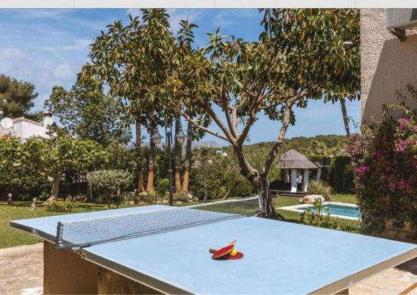 WINTER RENTAL. Spacious renovated villa with pool and 5 bedrooms for rent in Javea